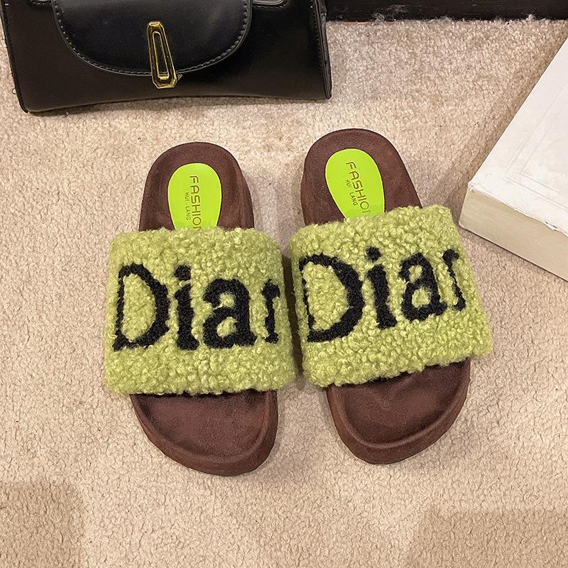 Fashion Women's Fashion Plush Shoes 2025 Autumn New Outdoor Non Slip Cotton Slippers Comfortable Height Increase Platform Casual Shoes