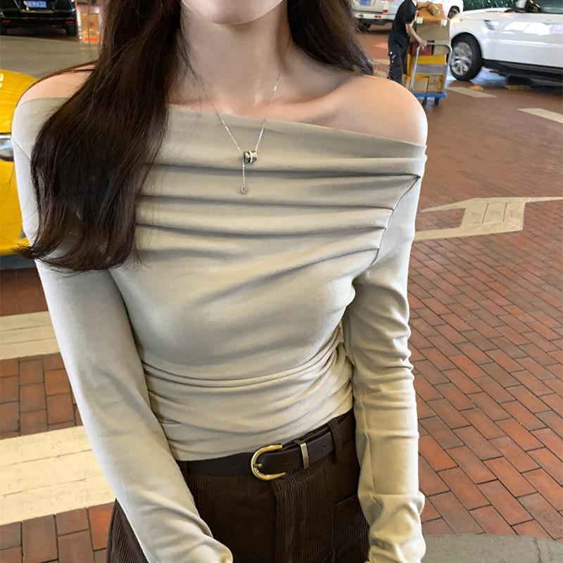 One-line Collar Pleated Waist Long-sleeved T-shirt Women's Sweet and Spicy Autumn and Winter New Ins Slimming Short Bottoming Top