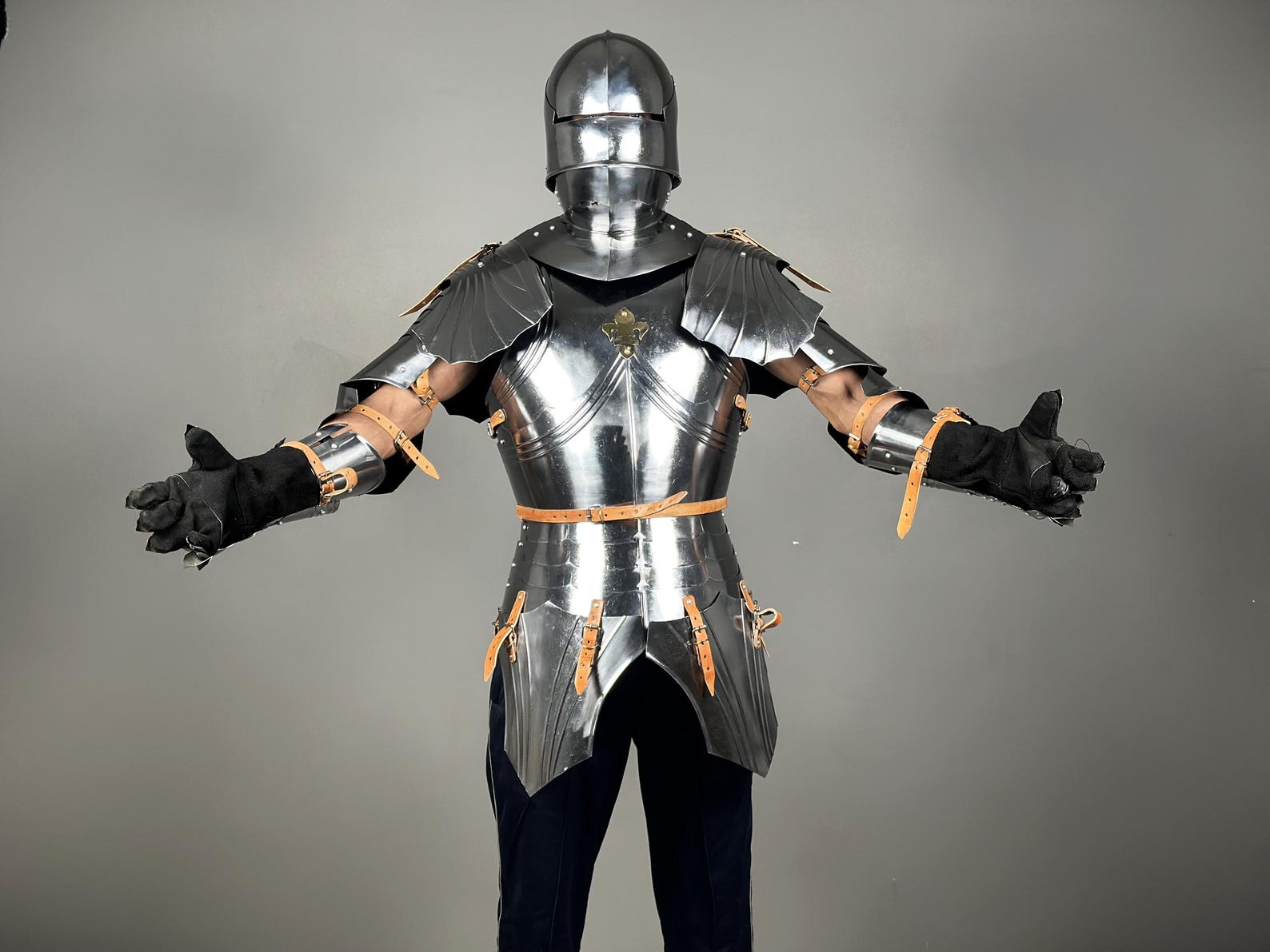 German Gothic Medieval Half Armor Suit – 15th Century Knight Armor Outfit for LARP, Cosplay & Roleplay M чёрный
