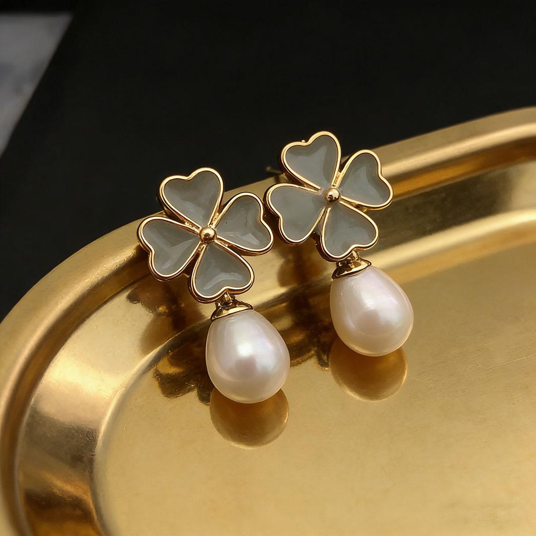 S925 Silver Needle Natural Freshwater Pearl Earrings Femininity Clover Light Luxury Retro Long Earrings Earrings 2026