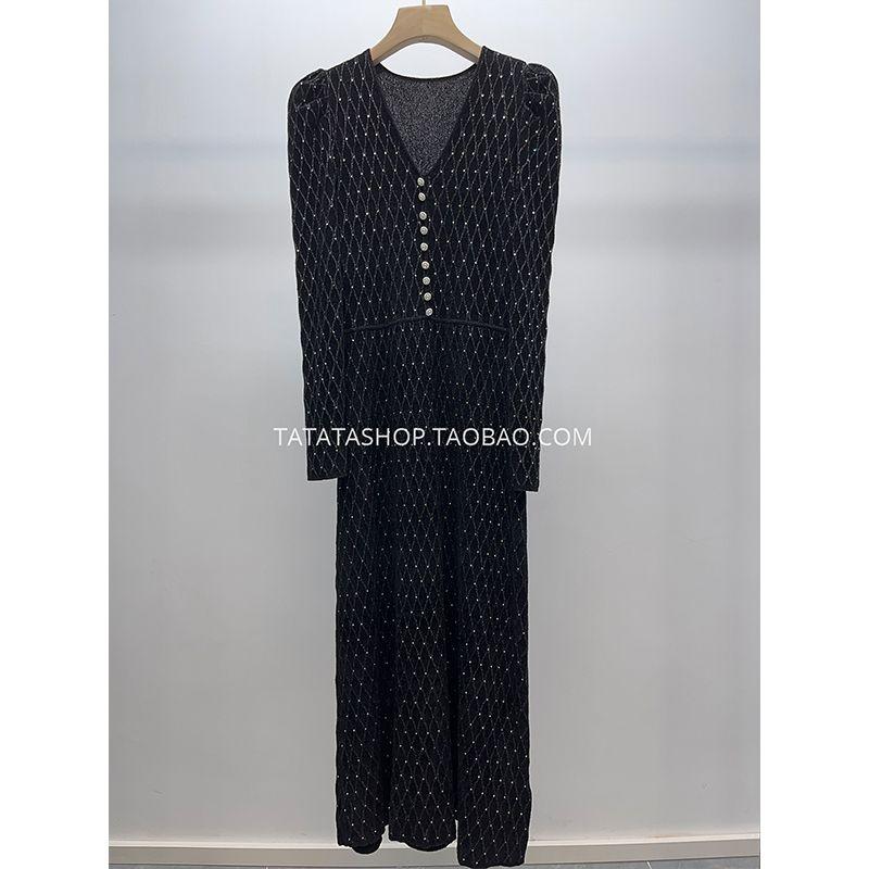

Shining Diamond Texture Jacquard V Neck Drill Buckle Dress Black S