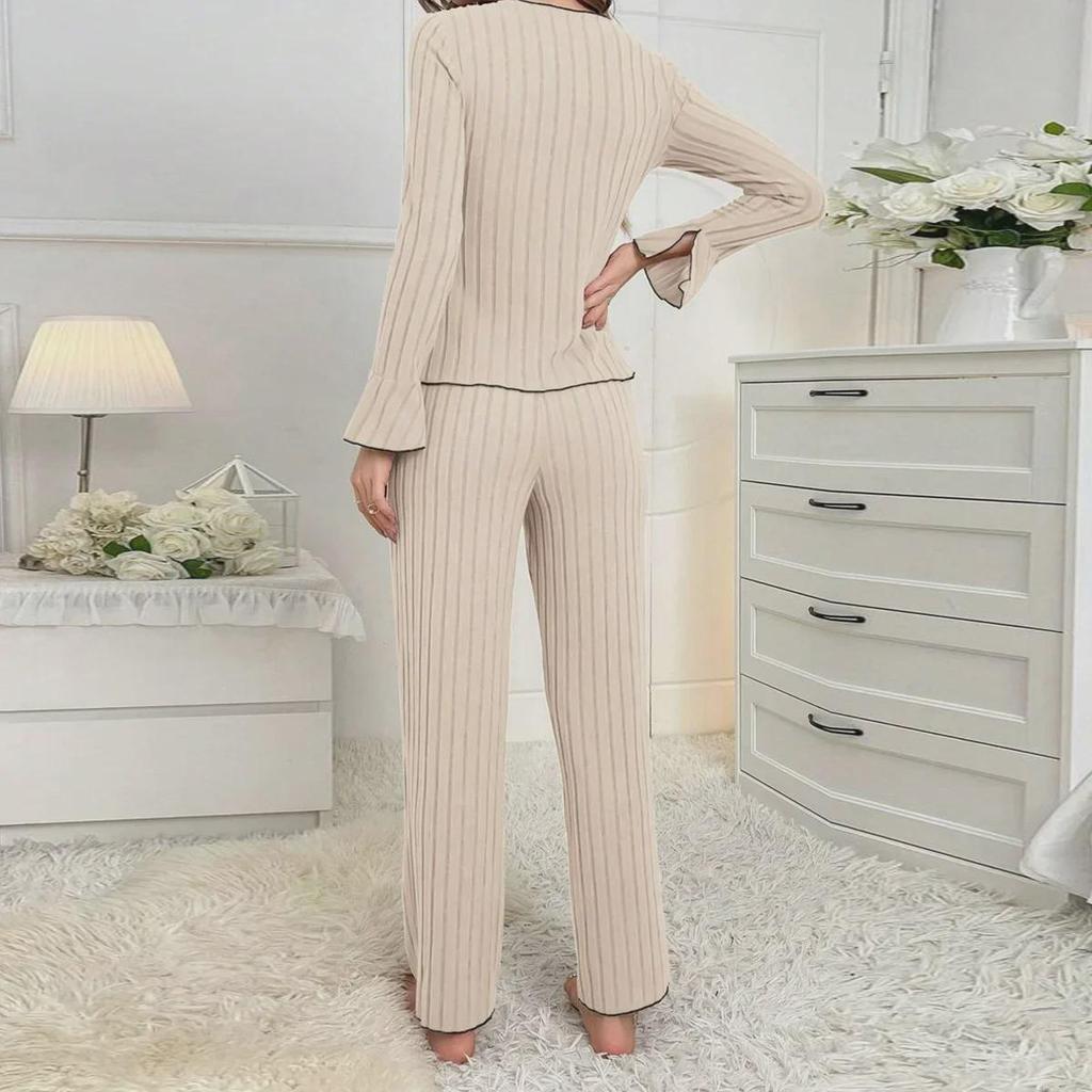 Women's Autumn/Winter Two-Piece Pajama Set - Warm, Stylish, Indoor/Outdoor Loungewear