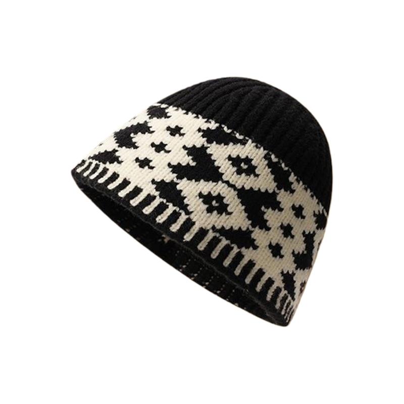 Knitted Pullover Hat for Winter Warmth Soft Wool Rhombic Pattern Hat for Women Men Unisex Fashion Styling Headpiece