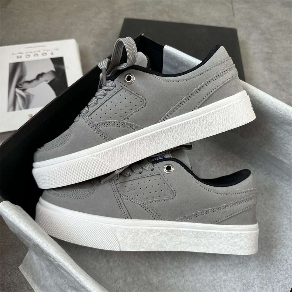 

2024 Нове спортивне дихаюче, зносостійке та амортизуюче жіноче спортивне взуття Чоловіче баскетбольне взуття Повсякденне взуття для пари 44