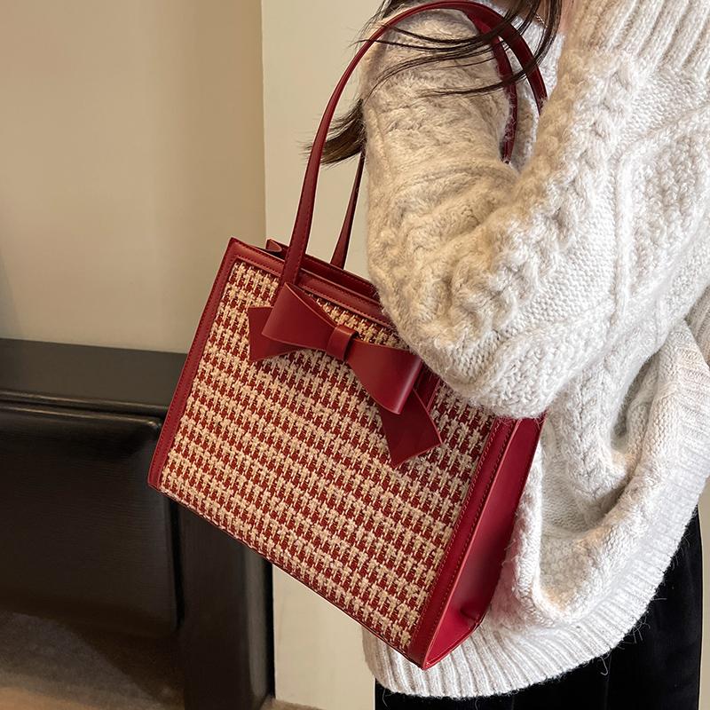 

Red 2025 new trendy niche wedding bag bridal bag large capacity tote bag thousand bird grid shoulder bag women s bag