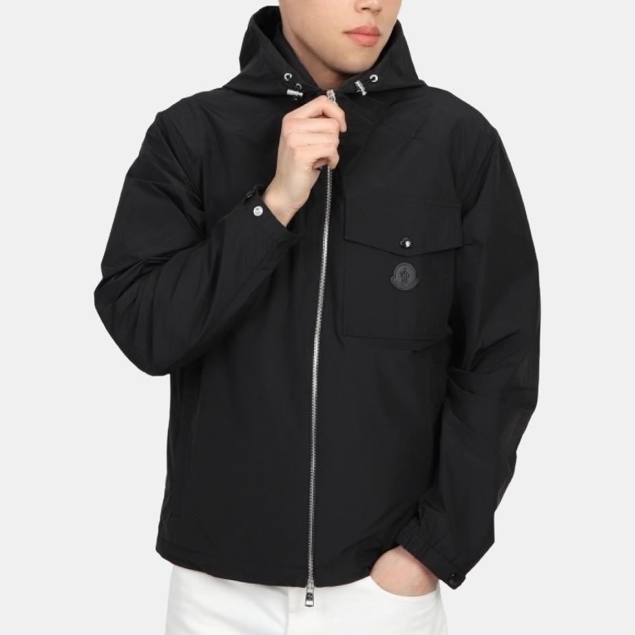 Moncler Jackets & Coats Men's Black 1A00161549MF999