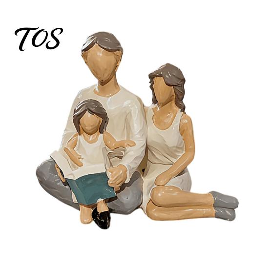 Heartwarming Companionship Statue Family Reading Figurine Resin Statue, Abstract Faceless Parent Child Sculpture, Hand-Painted Minimalist Log