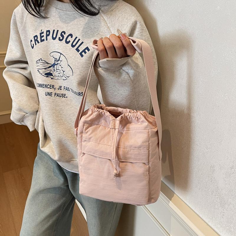 Japanese Personalized Small Square Bag Women'S Versatile Casual Nylon Cloth Drawstring Mobile Phone Bag Commuter Shoulder Messenger Bag