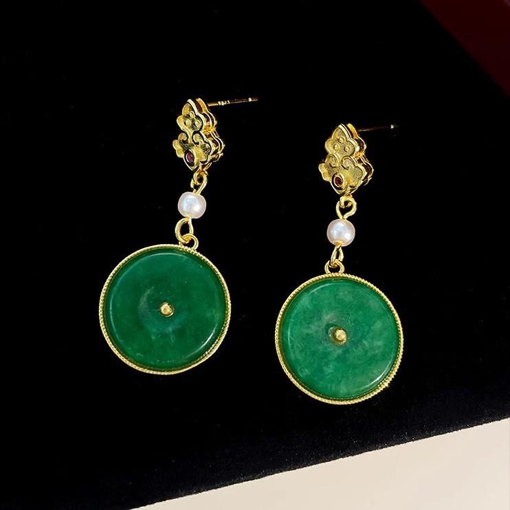 

Retro natural chalcedony green round earrings for women with unique retro style pearl tassel earring party jewelry gifts зелёный