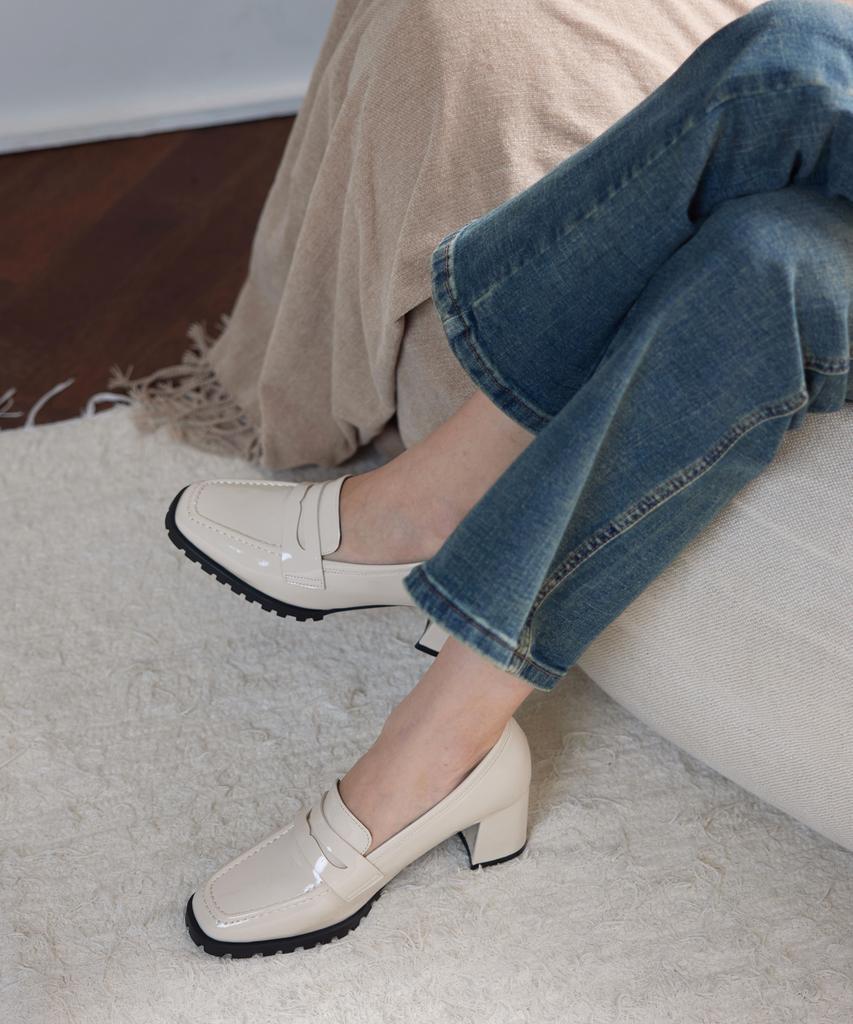 Cesti Classic Square Chunky Loafer Heels (Ivory)