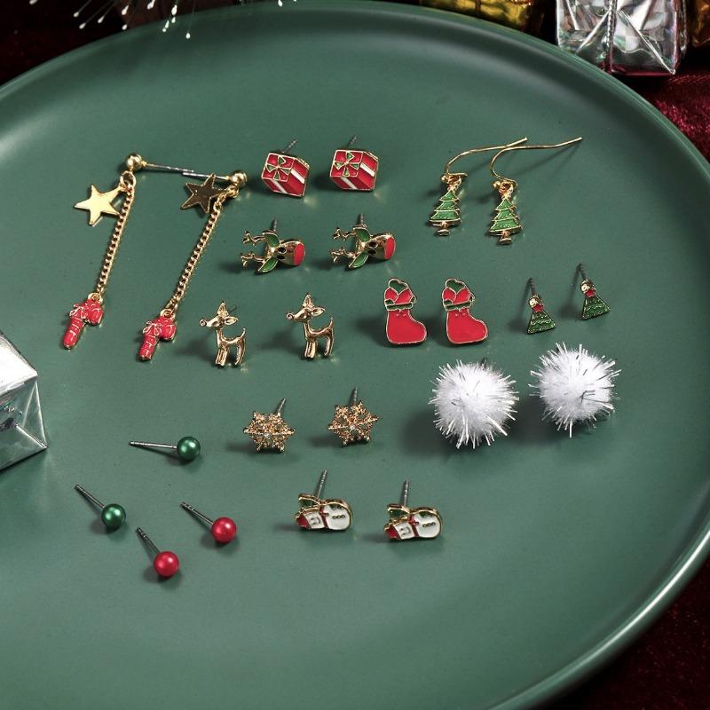 New Hot-selling Snowflake Snowman Christmas Tree Fringed Fashion Cartoon Christmas Stud Earrings Set