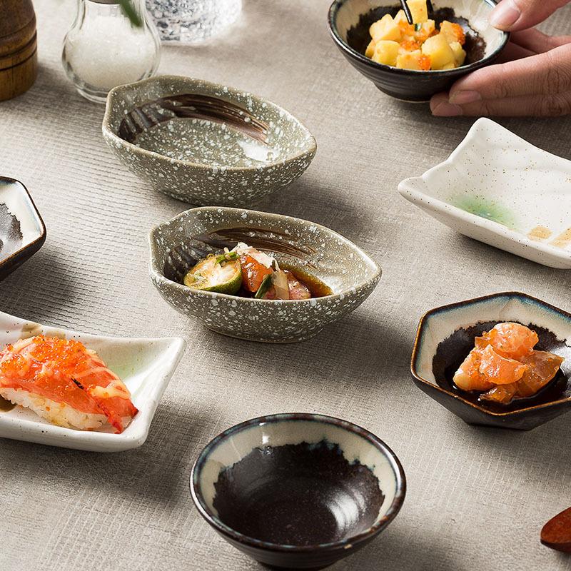Japanische Keramik Dip-Schale Kleine Schale Haushalt Geschmacksgericht Sojasauce Essig Würzschale Marmeladenschale Mini Internet-Berühmtheit Dip-Schale Rou