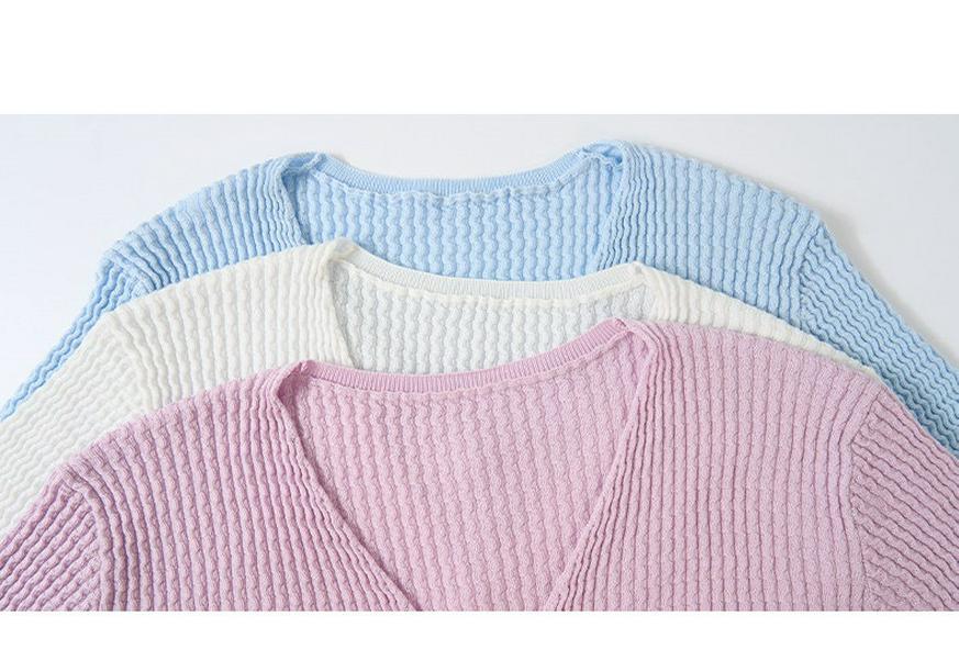 Northern Deer French Style V-neck Knit Top: Lyocell & Triacetate Blend, Short Sleeve, Summer Chic
