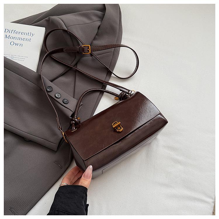 

Retro Luxury Soft Leather Women s Shoulder Handbag - High-End Crossbody Design