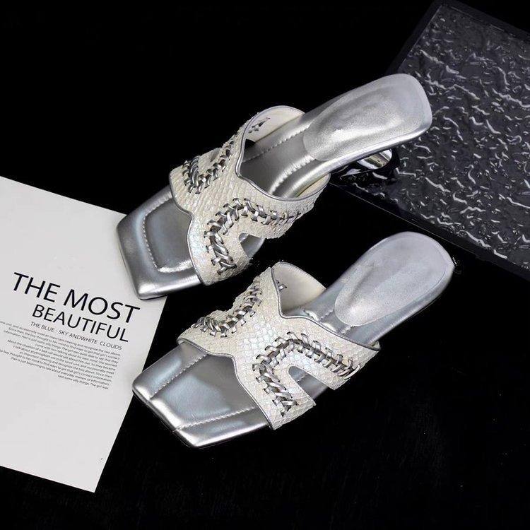 French beautiful h slippers women wear summer giant good-looking not tired feet with skirts high heels woven temperament cool slippers