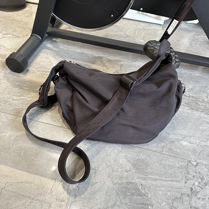 

Casual Bag for Women, Simple Oxford Cloth Bag, Large Capacity Crossbody Bag, Lightweight Single Shoulder Large Bag, Tote Bag чёрный