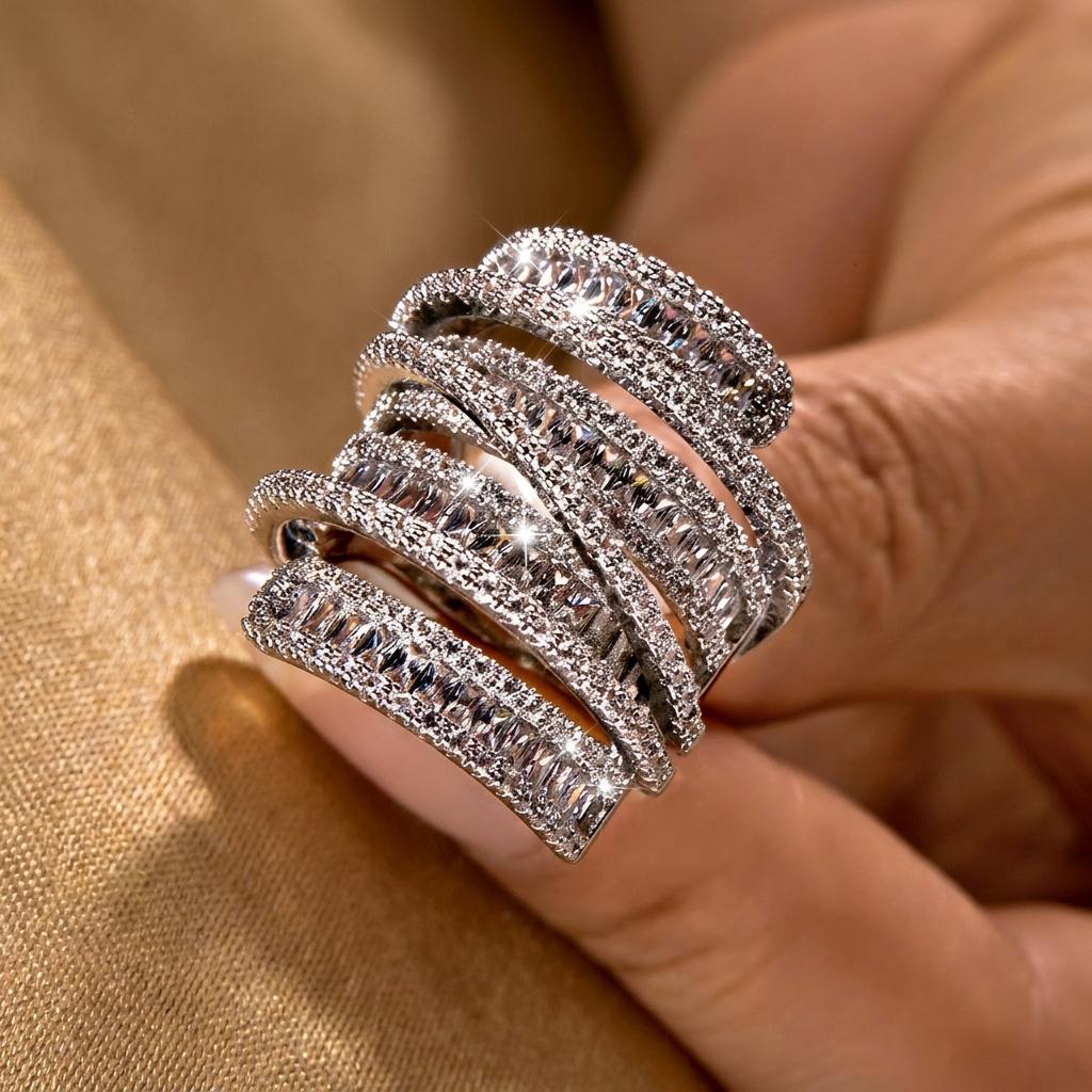 Full Diamond Crushed Ice Wrapped Cubic Zirconia Copper Ring for Women Bling Twisted Vine Sparkle Stackable Finger Jewelry