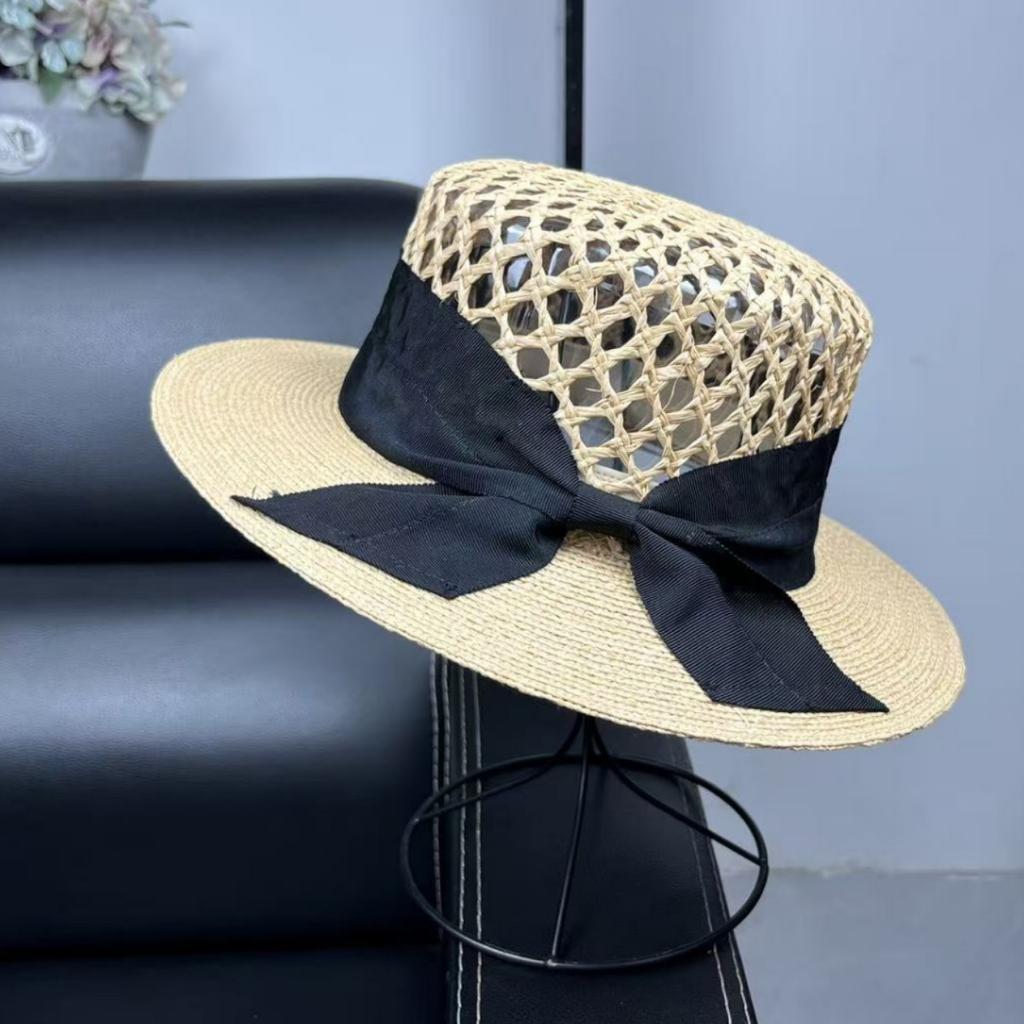 Hepburn Wind Day Single Raffia Hollow Straw Hat Women's Flat Top Sunscreen Top Hat Seaside Sunshade Beach Hat
