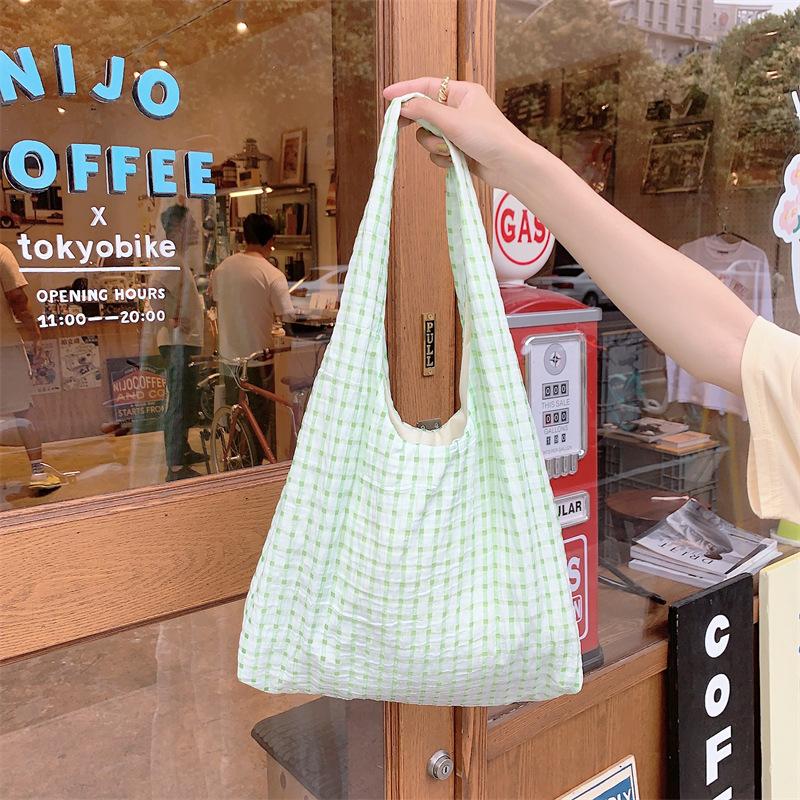 

New hollow plaid largecapacity canvas shoulder bag women s thin student schoolbag fresh college wind bag зелёный