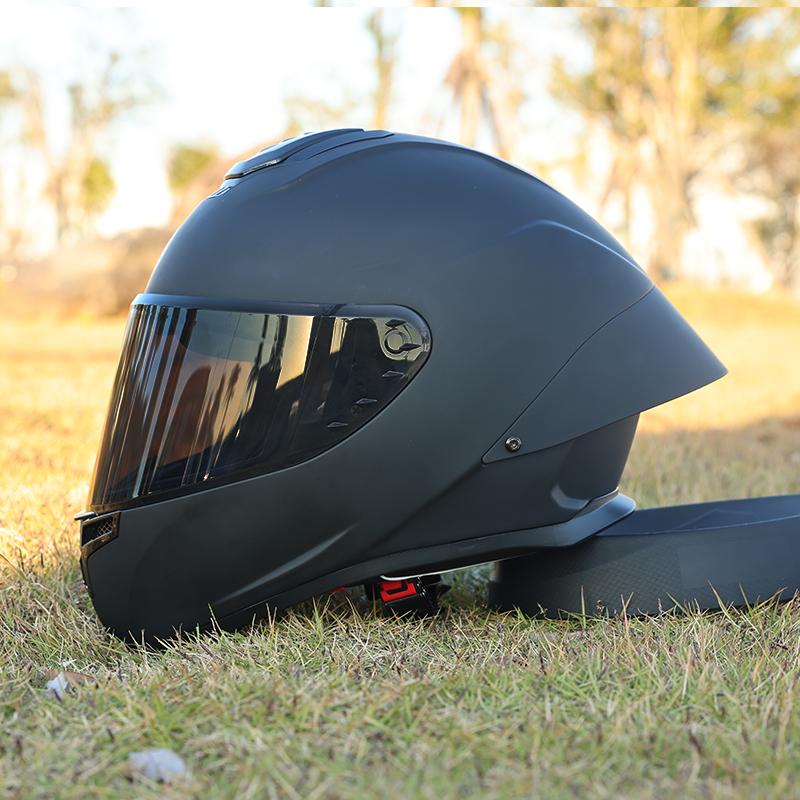 ORZ-Full Face Motorcycle Helmet Big Spoiler Design Unisex All Season DOT Standard ABS Lightweight Shockproof Bike Helmet