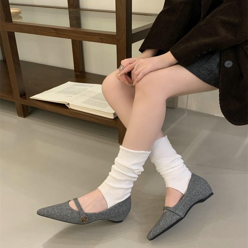 French High-end Woolen One-word Mary Jane Shoes 2025 Spring and Autumn New Flower Buckle Commuter Thick Heel Shoes