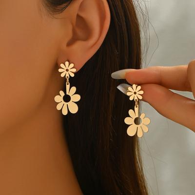 Minimalist Women's Floral Earrings - Stylish Exaggerated Shiny Metal-look, Multi- Unique Alloy Stud Earrings