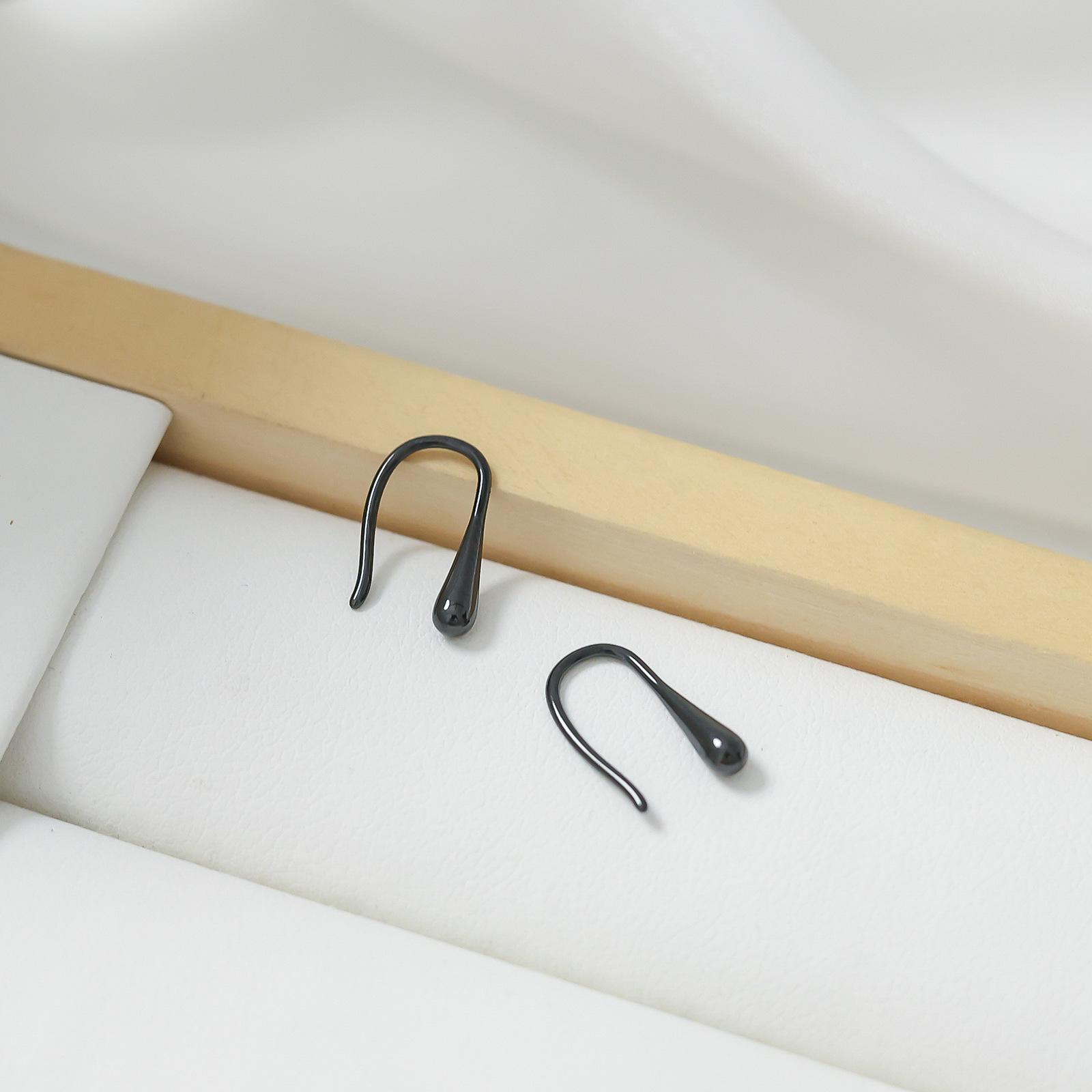 Enamel Stud Earrings for Women, Black Teardrop Ear Hooks, 1 Pair Pack One Size