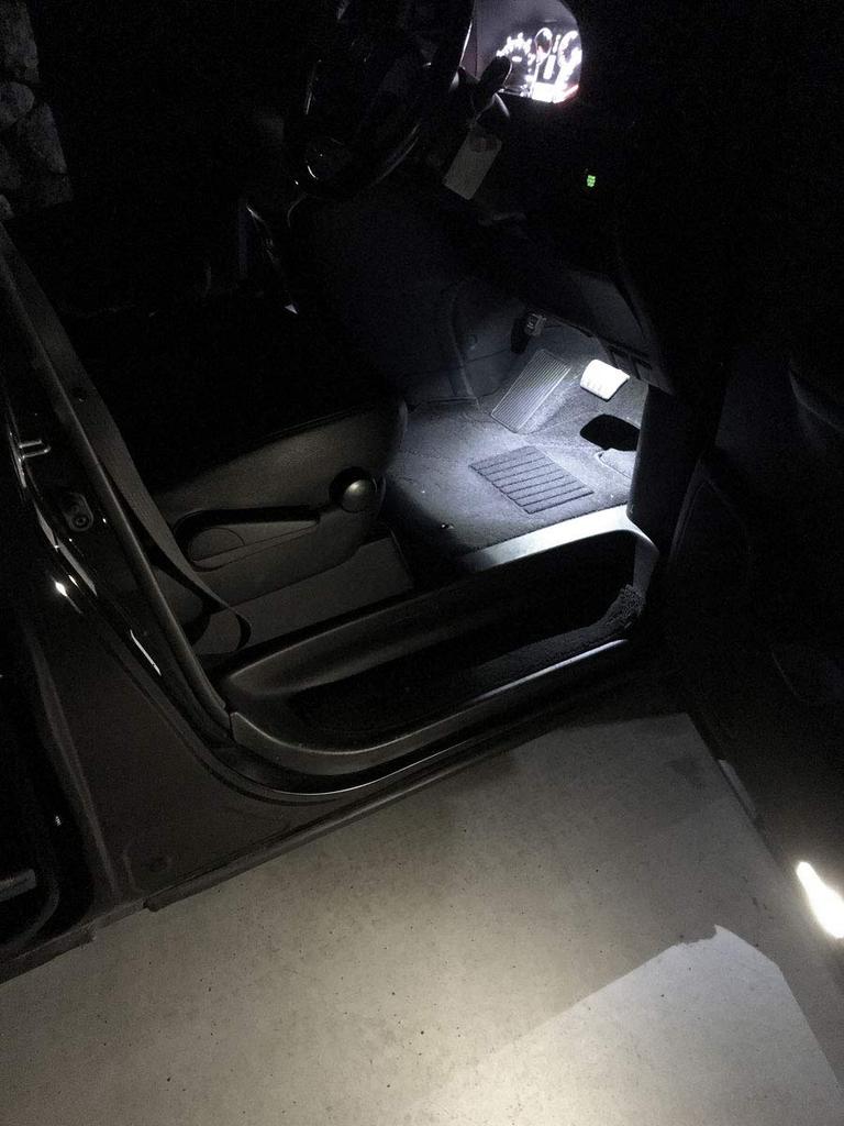 2LOOP LED 3 Chip SMD Inner Lamp Foot Lamp Glove Box Console Box - Pure White Light