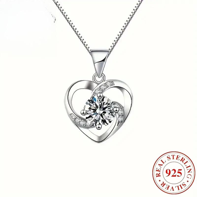 Ladies925Sterling silver necklace with heart-shaped design, fashionable collarbone chain, inlaid with synthetic zircon, a perfect gift for Mother's