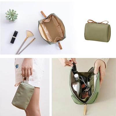 Makeup Bag Small, Lipstick Makeup Bag Mini, Cosmetic Bag for Purse, Travel Portable Mini Makeup Pouch Storage Bag, Small Makeup Bag with Compartments