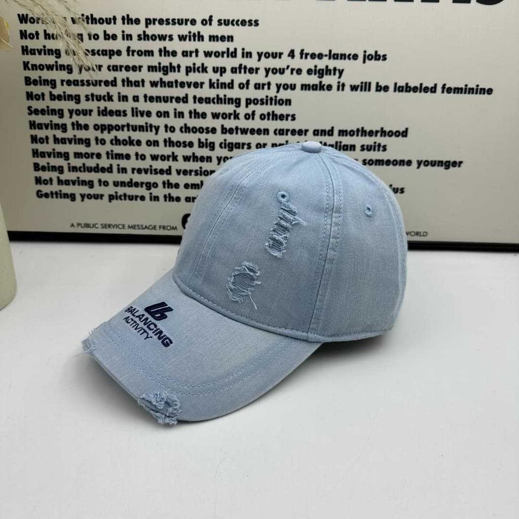 Vintage brim letter embroidered baseball cap women's casual versatile peaked cap, broken hole showing face small wide brim sun hat