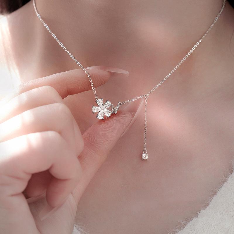 

Ожерелье из стерлингового серебра S925, нежное и девичье, кисточка в форме капли воды, полый цветок-бабочка, цепочка на ключицу, полное бриллиантовое колье