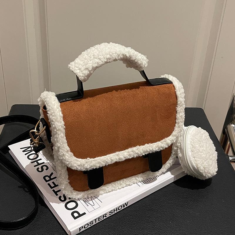Korean niche popular plush bag 2026 autumn new fashion chain shoulder bag simple retro small square bag