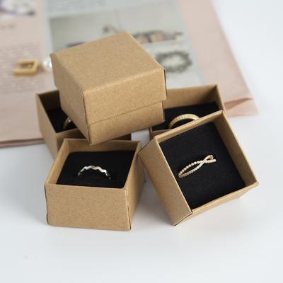 24pcs 4x4x3cm Ring Jewelry Kraft Box Brown Organizer Carton Cardboard Travel Jewelry Gift Packaging Box Case With Sponge Inside