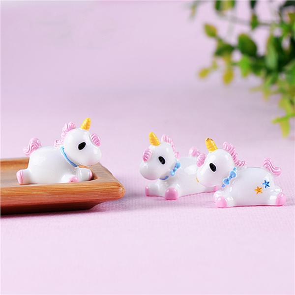 2Pcs Miniatures Unicorns Mini Resin Micro Landscape Bonsai Home Succulent Garden Craft Fairy Decor