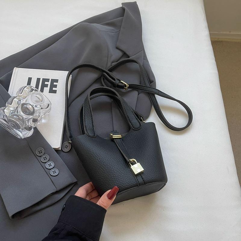 

Новая высококачественная женская сумка-ведро с маленьким замком с узором личи, портативная, на одно плечо, через плечо