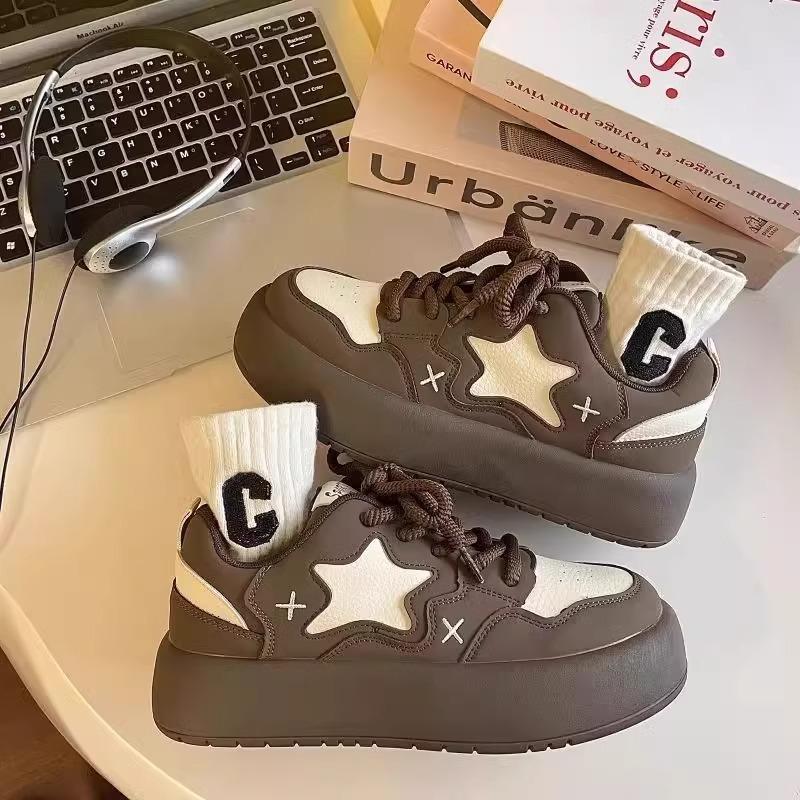 

Korean version of big head white shoes for women s 2025 spring new platform casual shoes for students versatile low-top board shoes ins tide 40