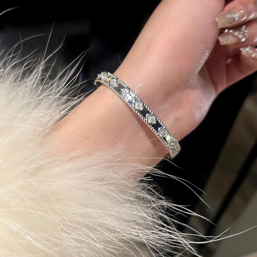 Exquisite Zircon French Flower Open Bangle: Luxurious, Versatile, High-End Fashion Bracelet