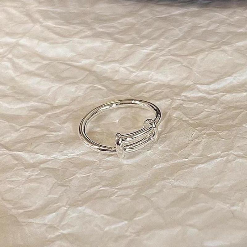 

Korean Style Chic Open Ring For Women With Highend Feel And Geometric Appeal J2334