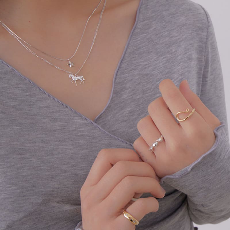 Fillow Baby Bean Chain Ring