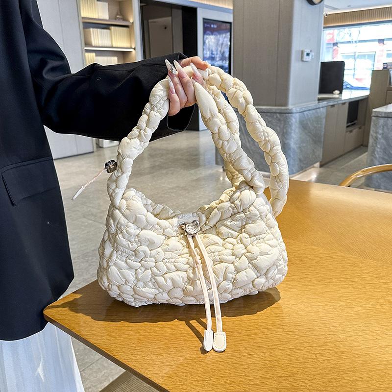 New Bubble Pleated Bag Women's New Foreign Style Underarm Bag Personalized Commuting Shoulder Messenger Bag