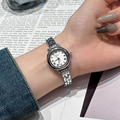 Summer New Steel Bracelet Watch, Fashionable, Simple, Compact, Personalized and Versatile Women's Watch