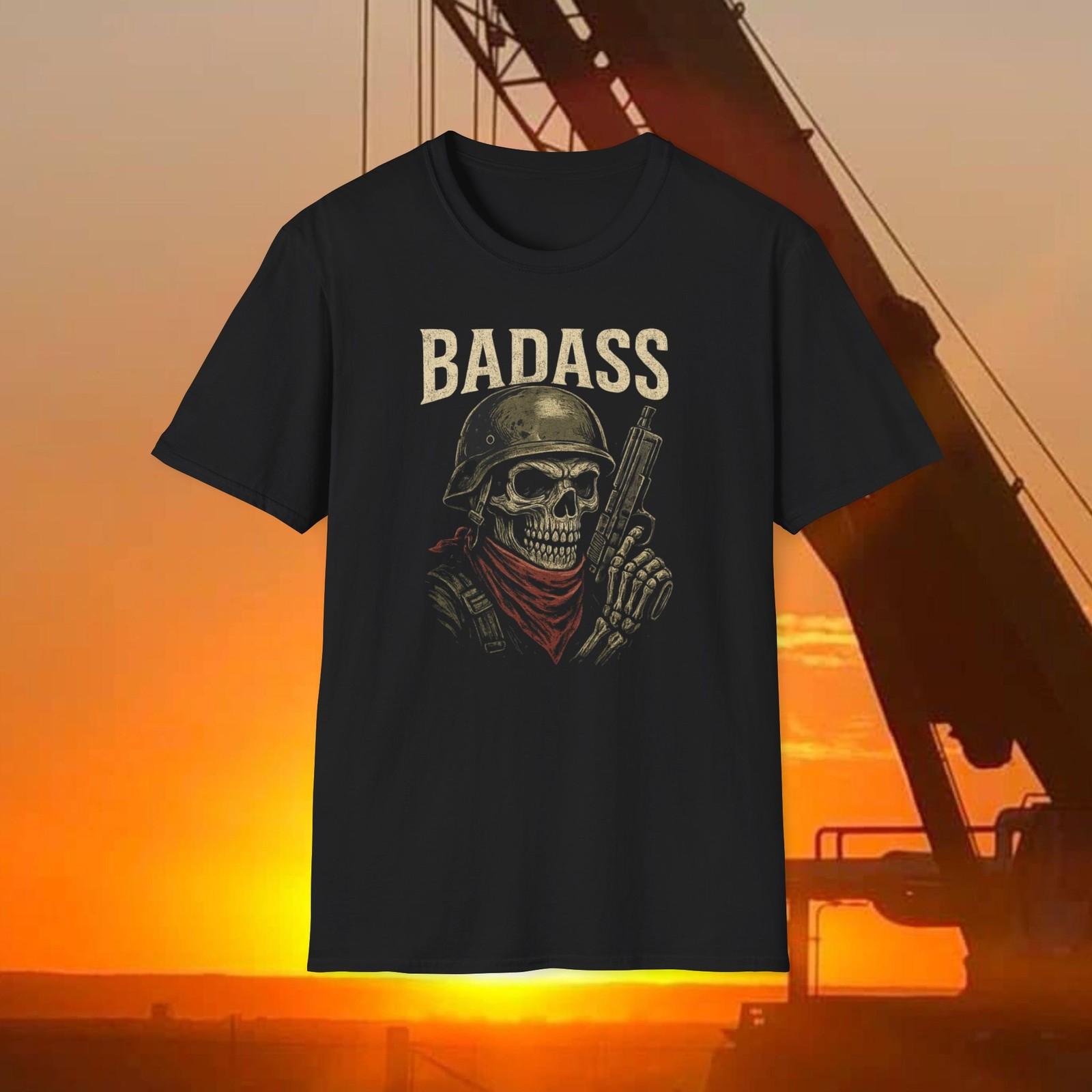Skull Soldier Badass T-Shirt | Vintage Skull with Gun Design S разноцветный