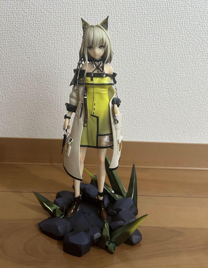 

[USED] Arknights Kelsey Scale Figure with Bonus