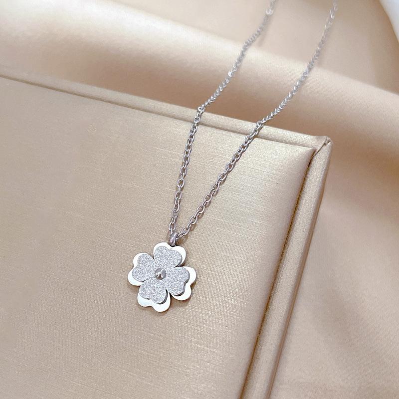 Stainless Steel Punk Hip-Hop Style Necklace Temperament Simple Front Buckle Collarbone Chain