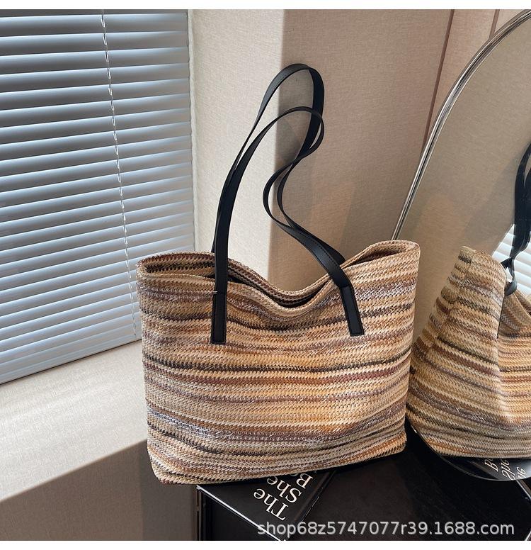 Large Capacity Striped Straw Bag Women's Bag 2025 New Seaside Resort Style Woven Tote Bag Casual Shoulder Bag Trend