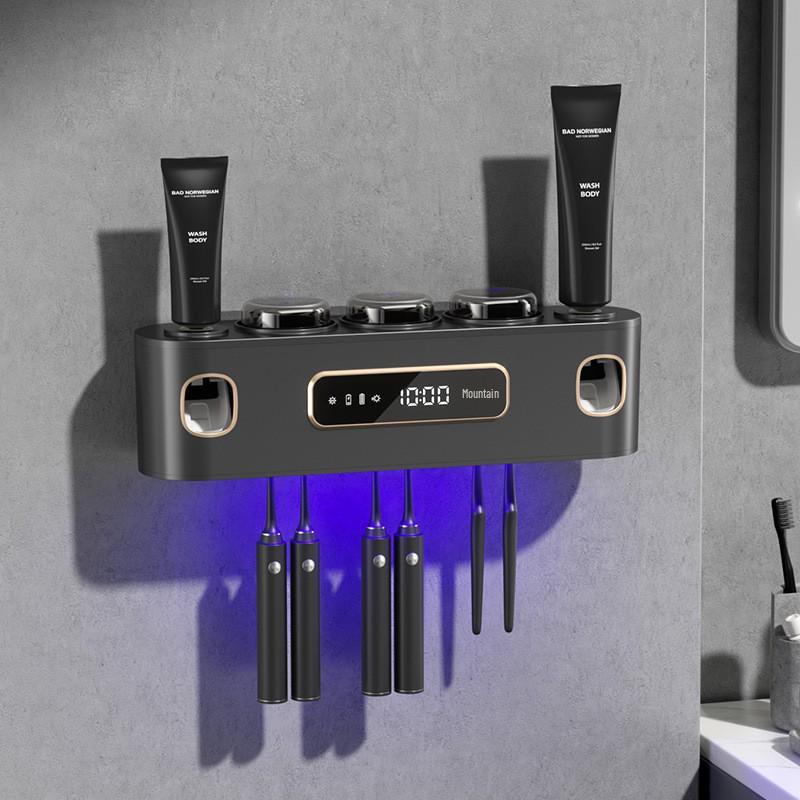 Chytrý nástěnný držák na zubní kartáčky UV dezinfektor se sušením a úložným kelímkem