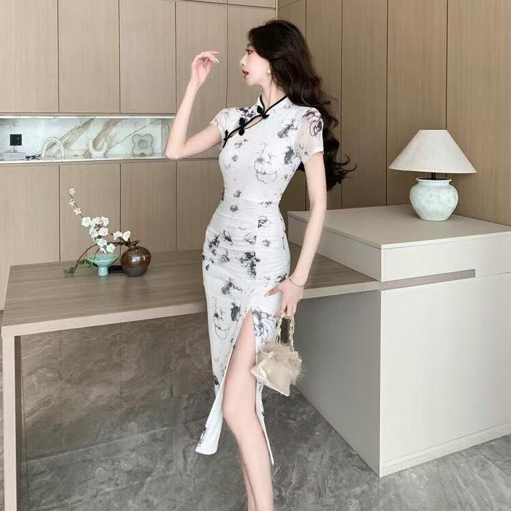 Sexy Wind Disc-buckled Floral Cheongsam Dress for Women's Summer Slim-fitting Waist-wrapped Hips Split-ended Medium and Long Skirts
