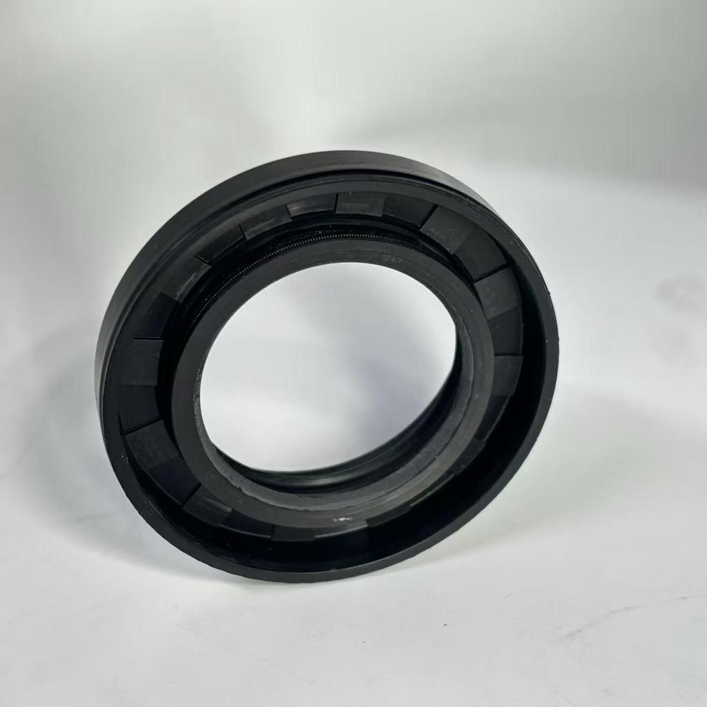 Half Shaft Oil Seal for Ford Fiesta 09 Model - Rubber Seal Ring, Auto Parts