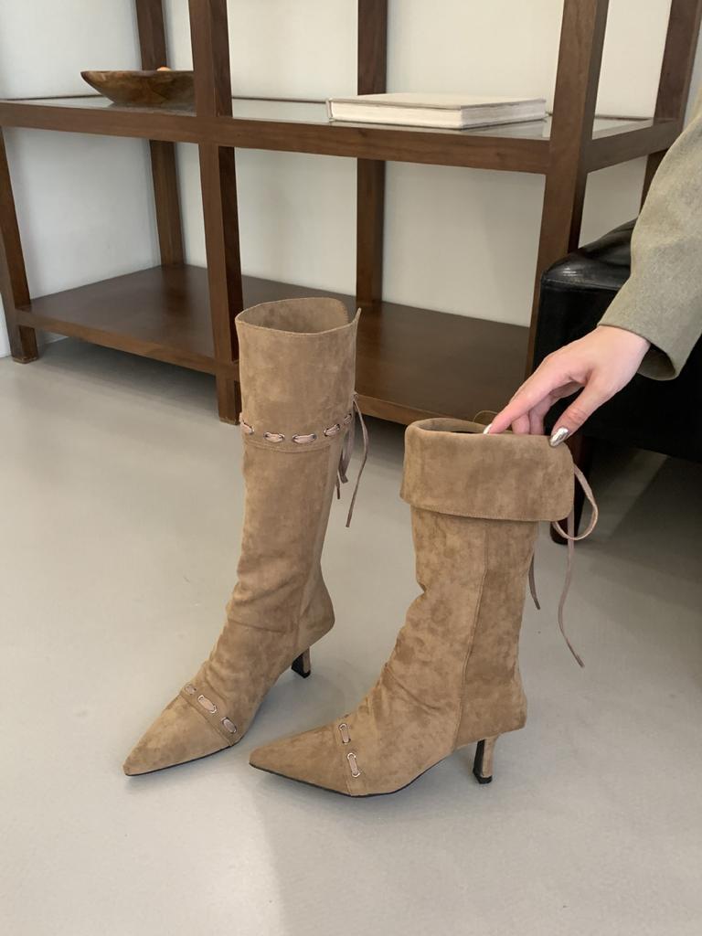 2025 autumn new retro small pointed strap Korean version thin thin high heel high boots women